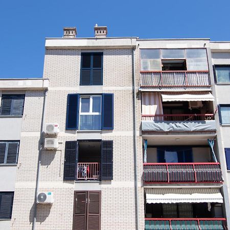 Valkane Beach Studio Apartment Pula Exterior photo